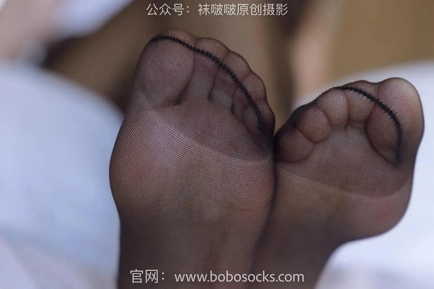 [BoBoSocks袜啵啵]NO.144 小安-板鞋、黑丝、部分戴面纱 [168P]插图3